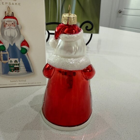 HALLMARK Keepsake Santa's Arrival 2009 - Picture 5 of 8